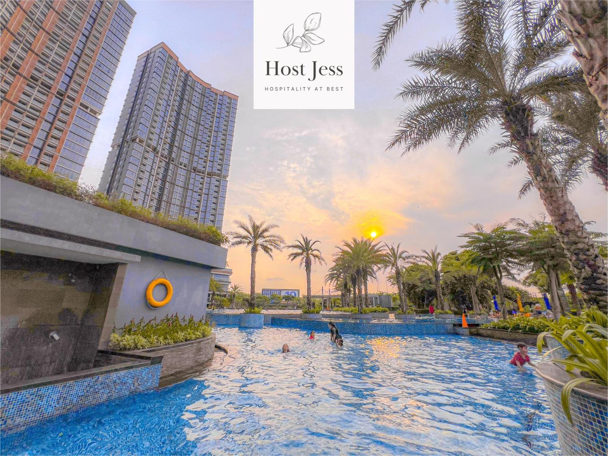 Gold Coast Pik Apartments By Host Jess Джакарта Экстерьер фото