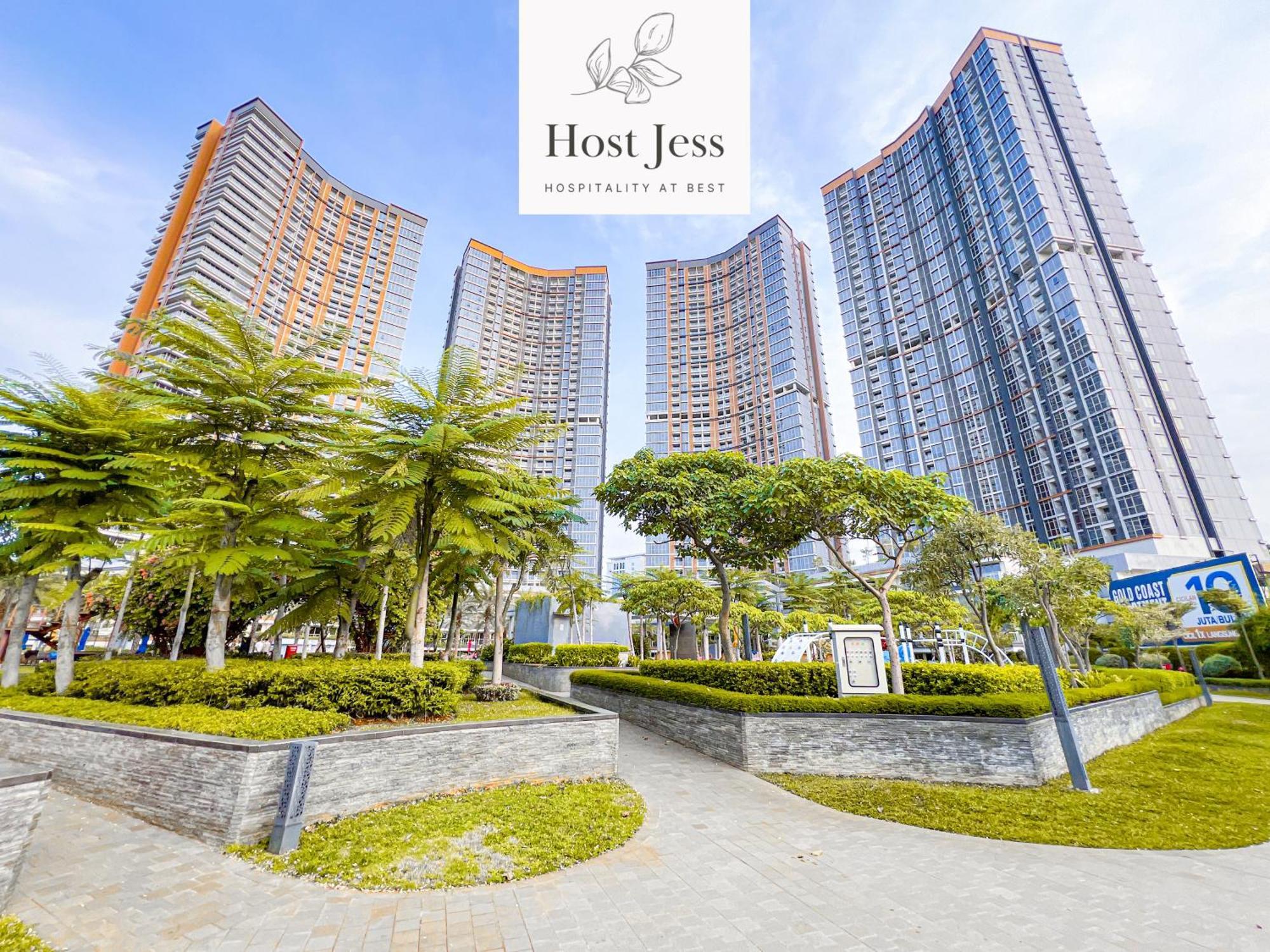 Gold Coast Pik Apartments By Host Jess Джакарта Экстерьер фото