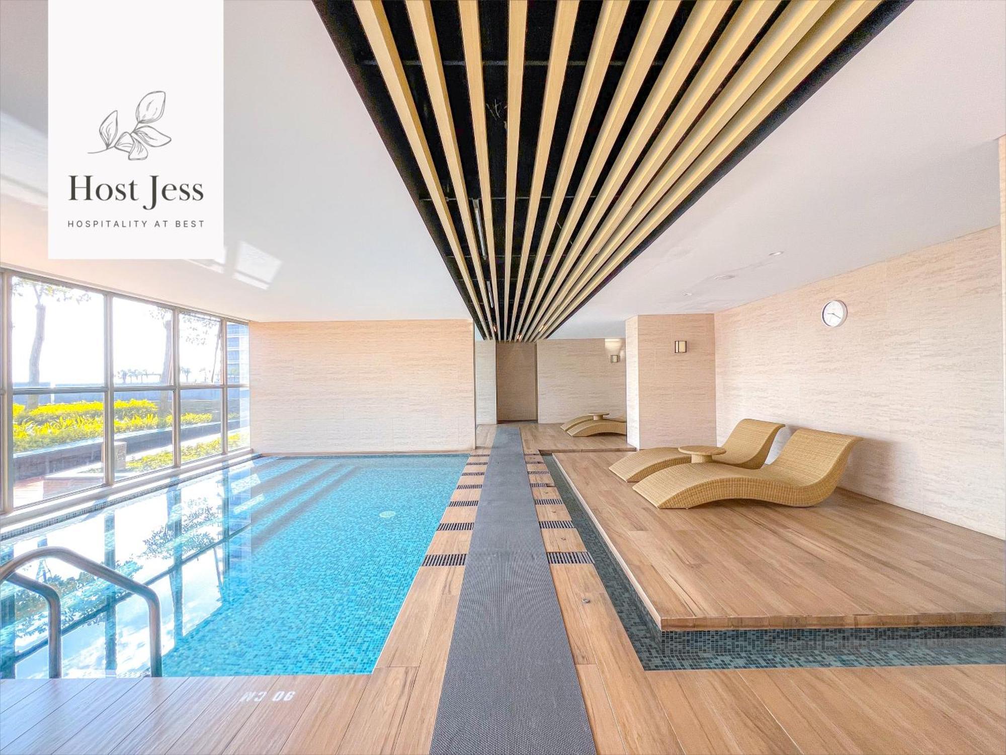 Gold Coast Pik Apartments By Host Jess Джакарта Экстерьер фото