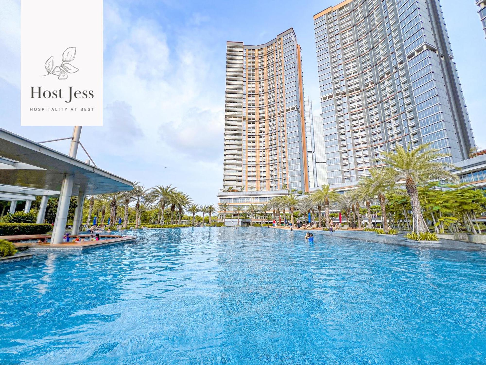 Gold Coast Pik Apartments By Host Jess Джакарта Экстерьер фото