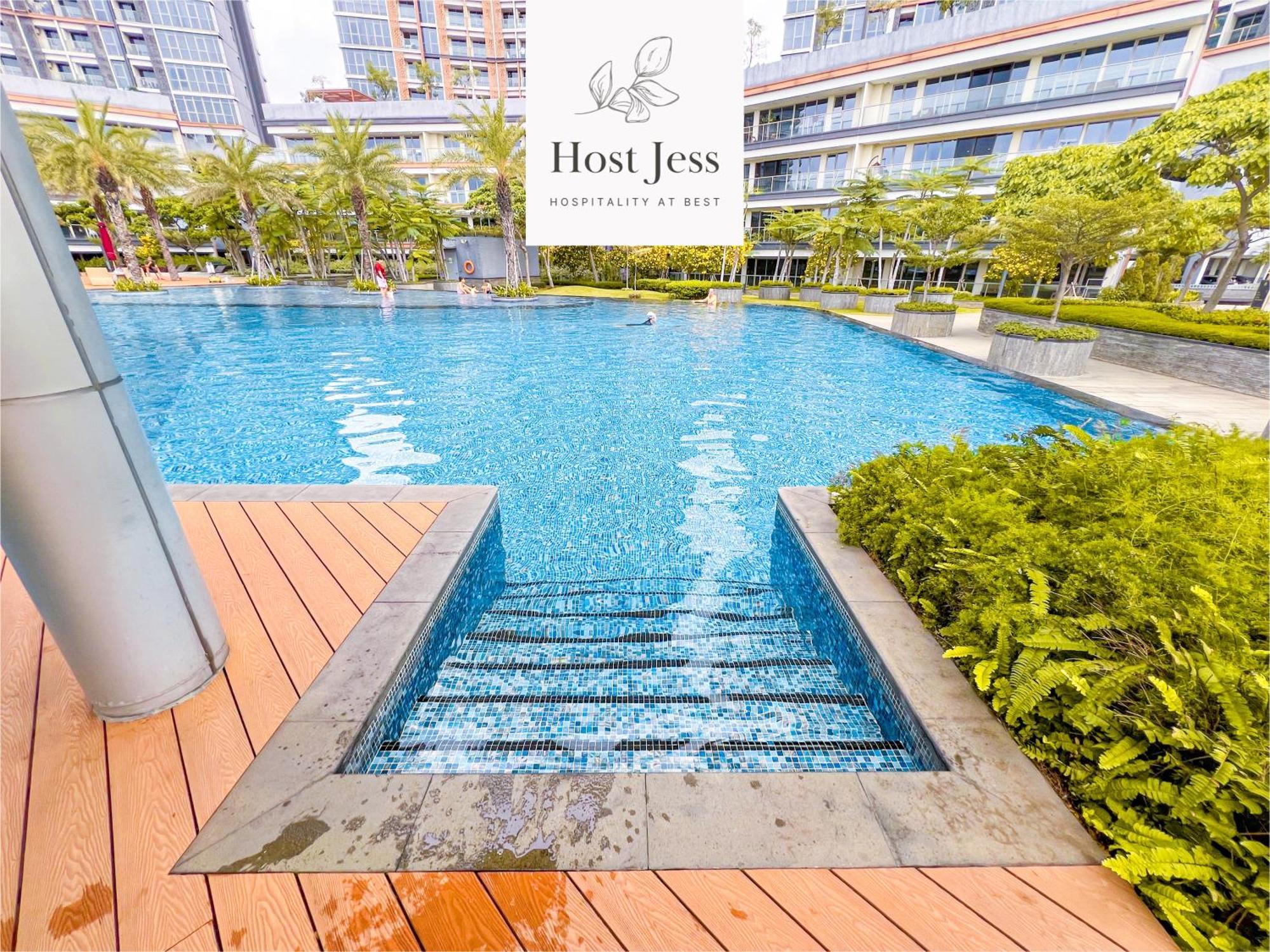 Gold Coast Pik Apartments By Host Jess Джакарта Экстерьер фото