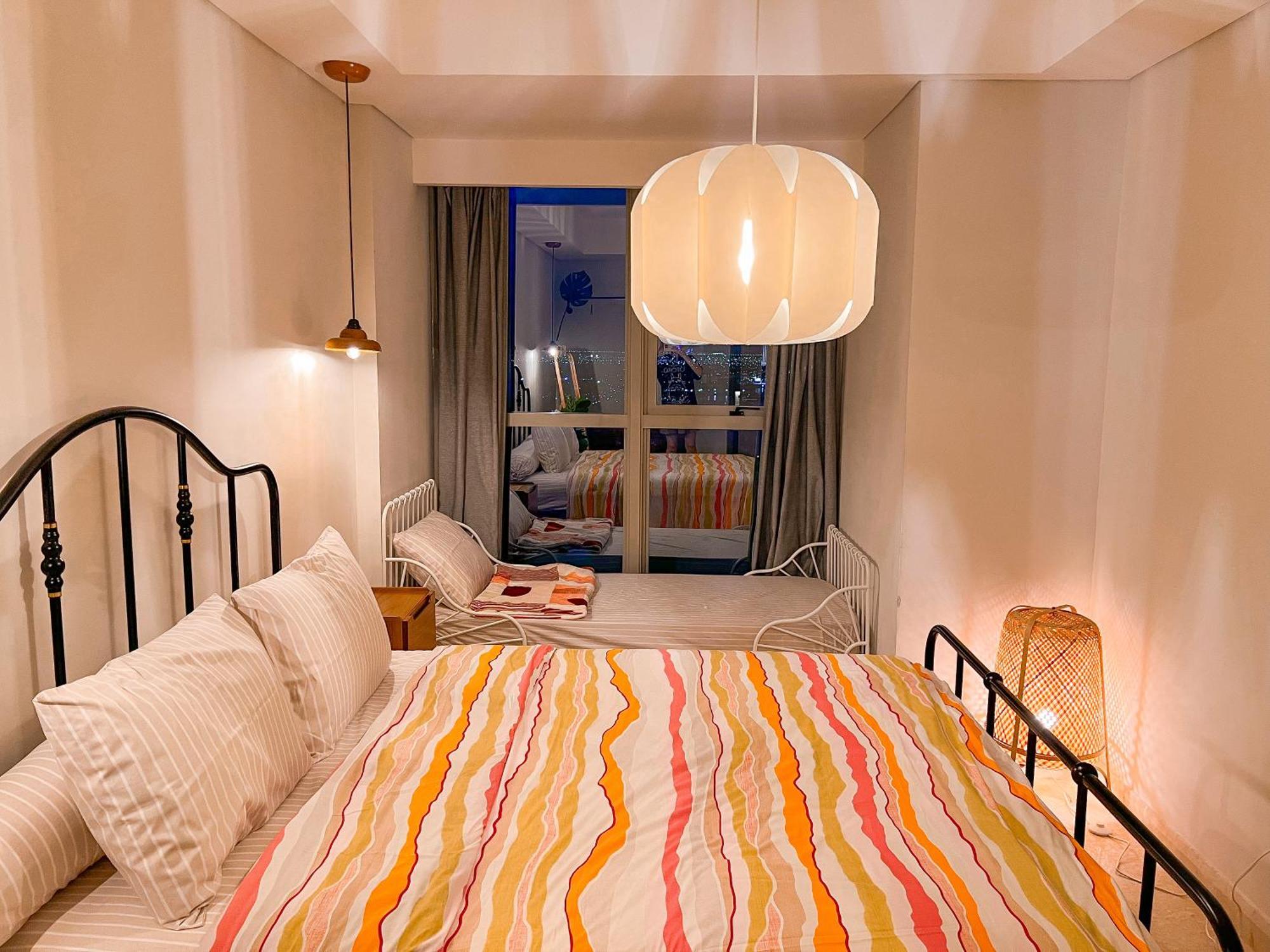 Gold Coast Pik Apartments By Host Jess Джакарта Номер фото